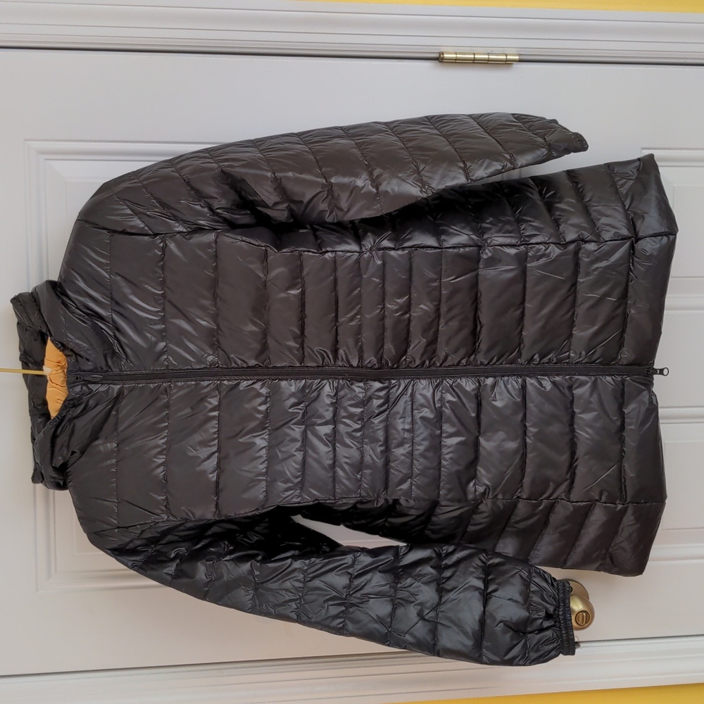 Lightweight Black Poly-Down-Filled Jacket with Hood & Carrying Bag
